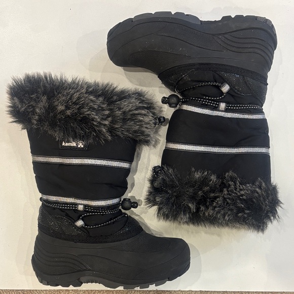 Kamik Black and Silver Faux Fur Snow Boots - Picture 1 of 8